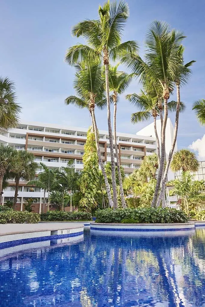 The Level At Melia Nassau Beach Hotel